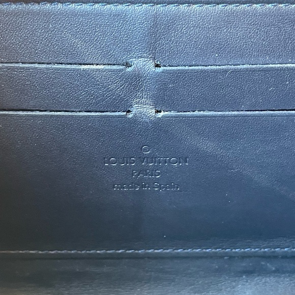 Louis Vuitton Limited Edition Stephen Sprouse Black Vernis Zippy Wallet - Picture 9 of 11